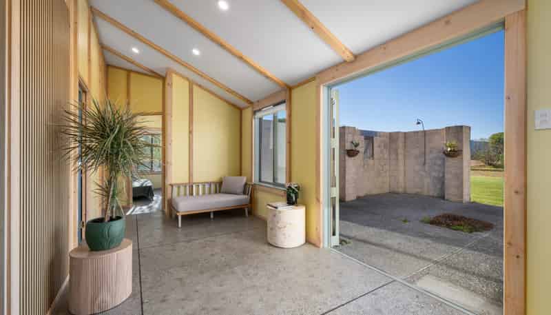 16 Hinepango Drive, Rarangi