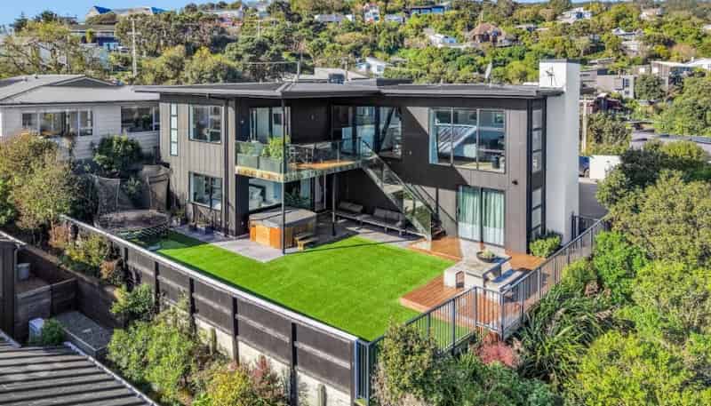 5 Howard Road, Eastbourne