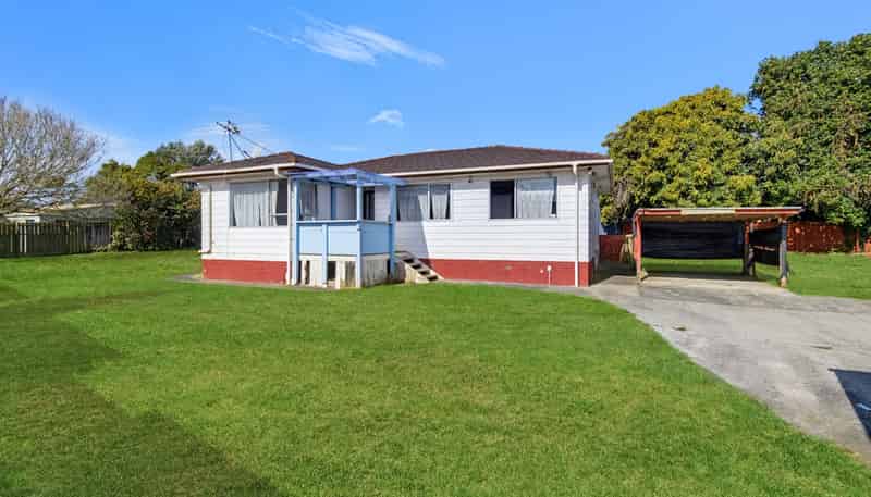 374 Roscommon Road, Clendon Park