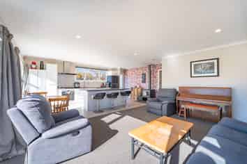 17 Coonoor Road, Watlington