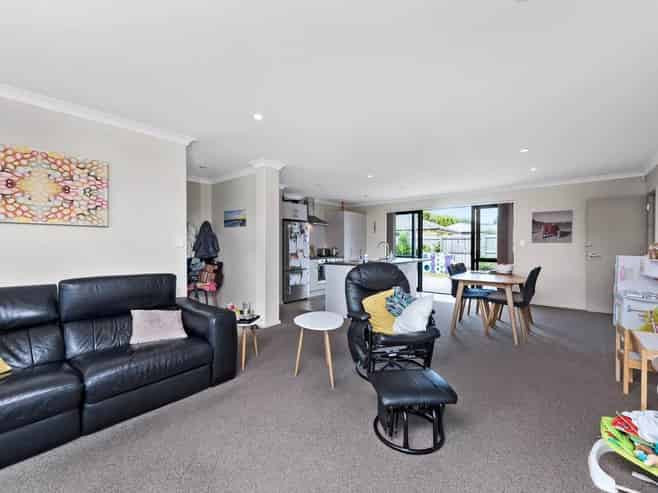 24 Oakwood Way, Papamoa