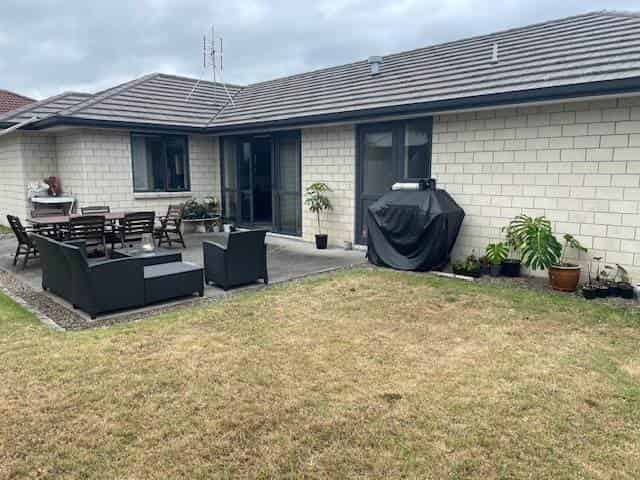 24 Oakwood Way, Papamoa