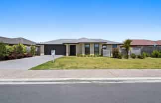 24 Oakwood Way, Papamoa