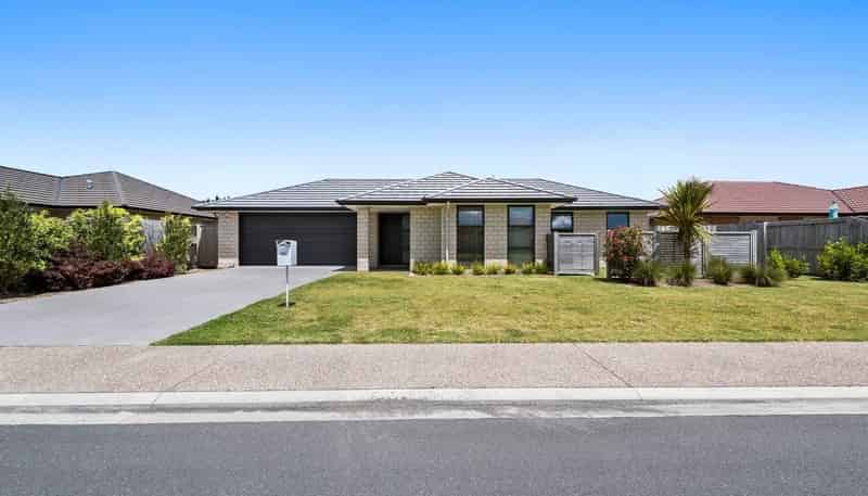 24 Oakwood Way, Papamoa