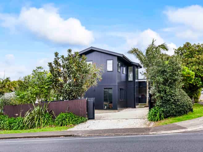 139 Vipond Road, Stanmore Bay
