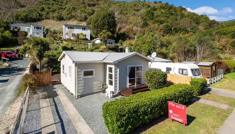 135 Brook Street, The Brook