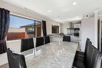 5D James Drive, Bell Block
