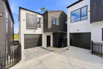 17B Cypress Place, Sunnynook