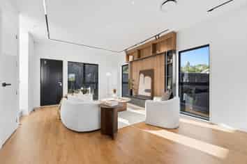 17B Cypress Place, Sunnynook