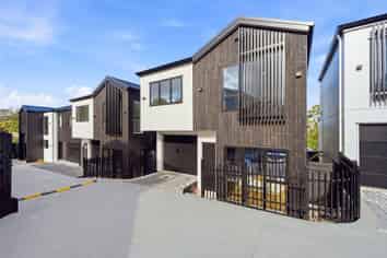17D Cypress Place, Sunnynook