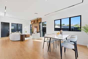 17E Cypress Place, Sunnynook