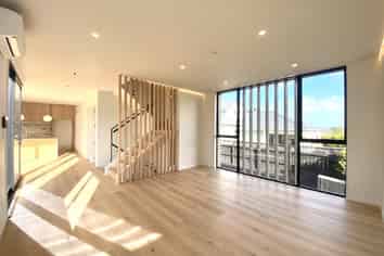 12B  Tenterden Ave, Mount Eden