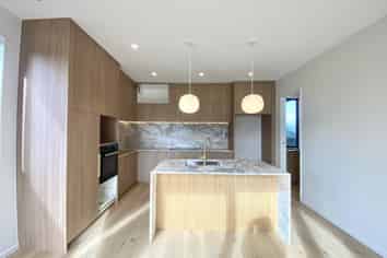 12B  Tenterden Ave, Mount Eden