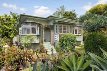 Auckland - Address withheld