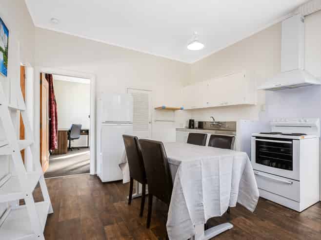 2/199 Newlands Road, Newlands