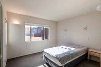 4A Pembroke Crescent, Glendowie