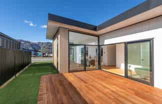 7 Barton Street, Lake Hawea