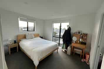 2/10 Shamrock Lane, Te Atatu Peninsula