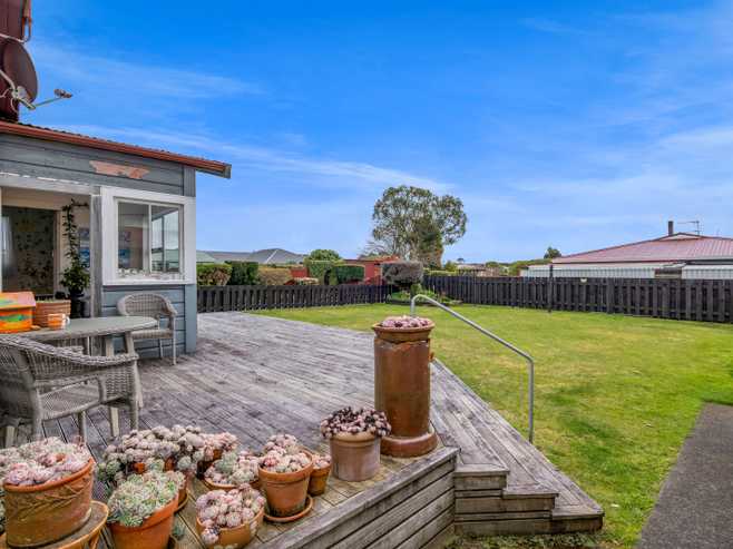 58 Pembroke Road, Stratford