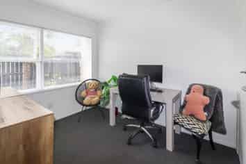 2/181 Buckland Road, Mangere