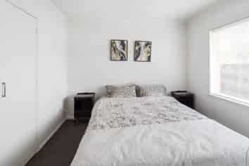 2/181 Buckland Road, Mangere