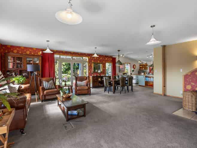 211 Smart Road, Hillsborough