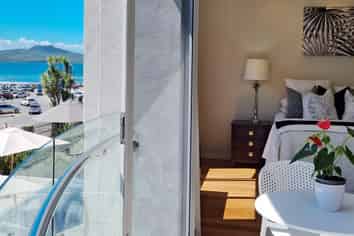 1A / 7 The Promenade, Takapuna