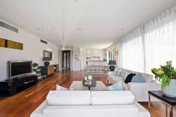 1A / 7 The Promenade, Takapuna