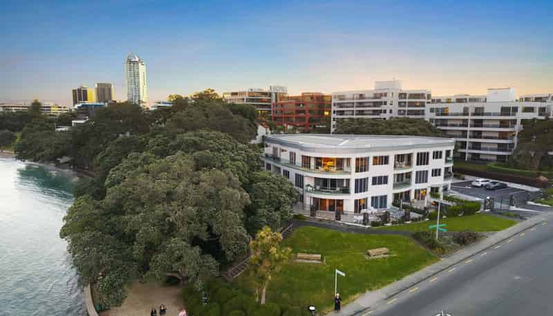 1A / 7 The Promenade, Takapuna