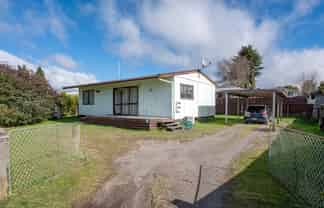 20A Grayson Avenue, Mangakakahi