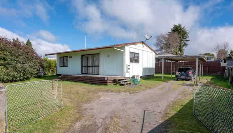 20A Grayson Avenue, Mangakakahi