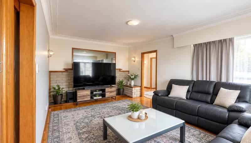 2/132 Coronation Road, Papatoetoe