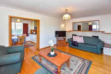 2/132 Coronation Road, Papatoetoe