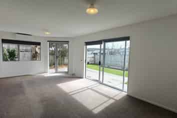 A/15 BURNSIDE COURT, Albany