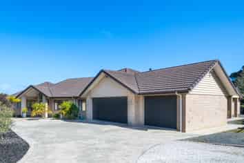 58E Mcentee Road, Waitakere