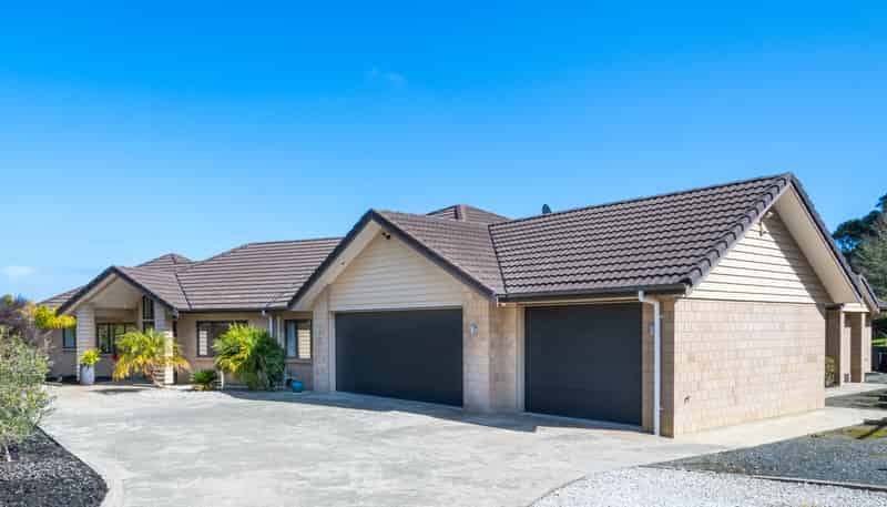 58E Mcentee Road, Waitakere