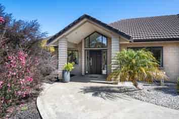 58E Mcentee Road, Waitakere