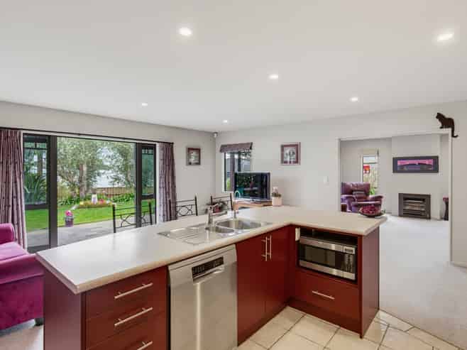 16 Rifleman Lane, Paraparaumu Beach