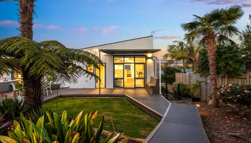 8 Brixton Road, Manly