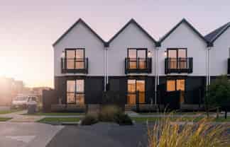 19 Harbourside Parade, Hobsonville