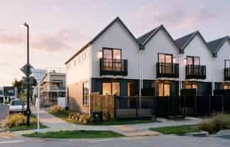 21 Harbourside Parade, Hobsonville