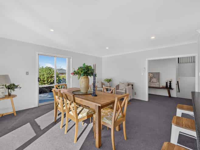 43 Puhara Avenue, Parklands