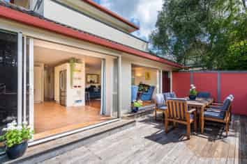 1/26 Kauri Glen Road, Northcote