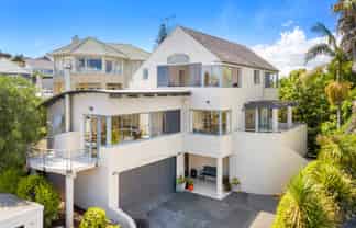 2/40 Ngaiwi Street, Orakei