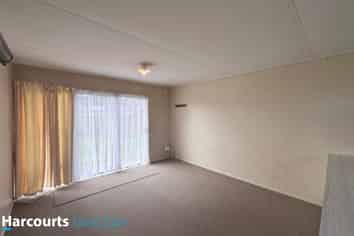 5/302 Banks Street, Thames