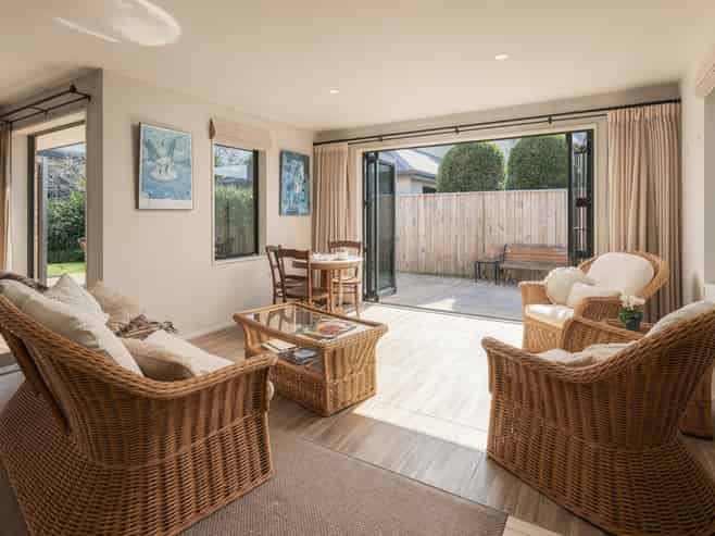 12 Fuchsia Place, Springlands