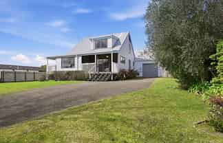 17 Hodgkins Street, Pukehangi
