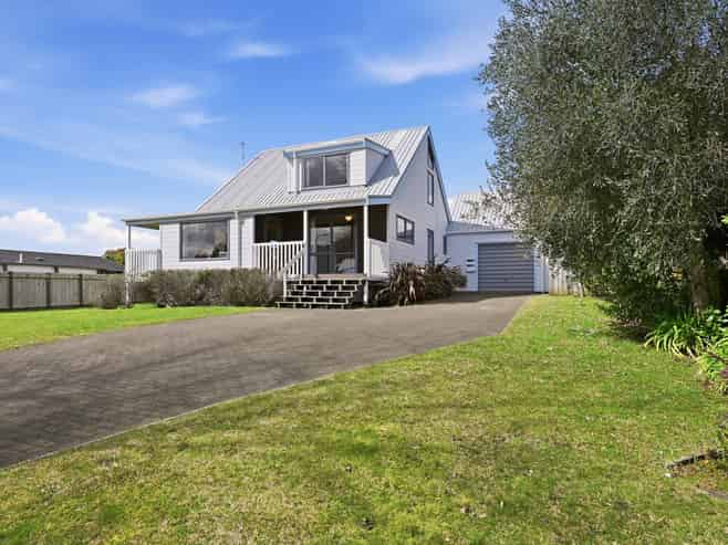 17 Hodgkins Street, Pukehangi
