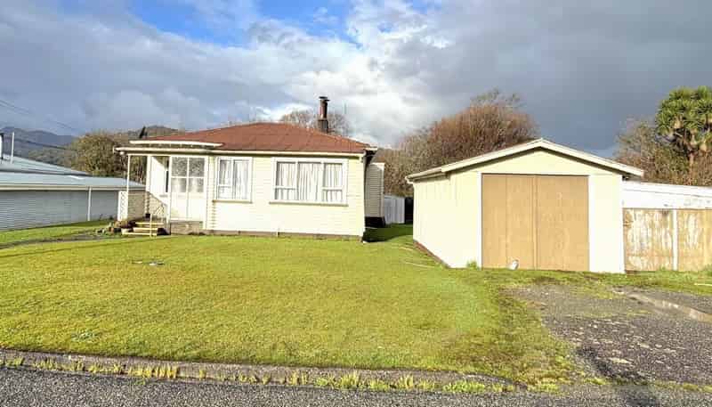 28 Ranfurly Street, Runanga