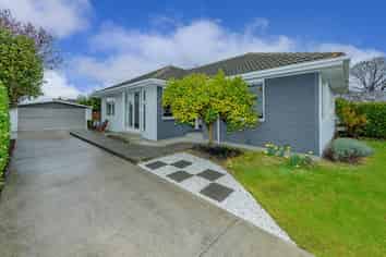29 Liverton Crescent, Bishopdale